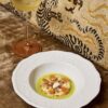 Carpaccio de bar, artichauts violets et amandes fraîches