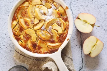 Clafoutis aux pommes, poires et vanille