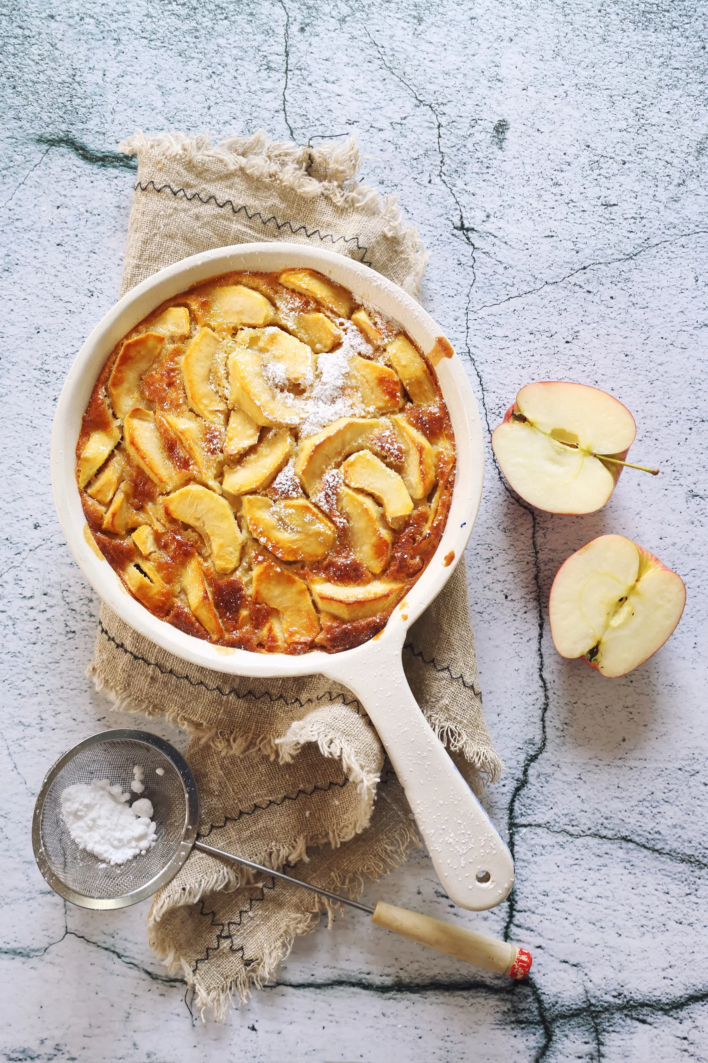 Clafoutis aux pommes, poires et vanille