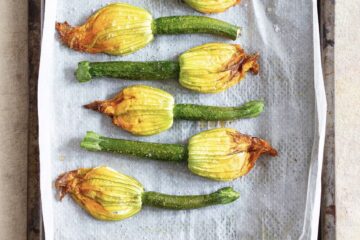 Fleurs de courgettes farcies à la ricotta