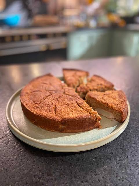 Gâteau aux poires et farine de châtaigne