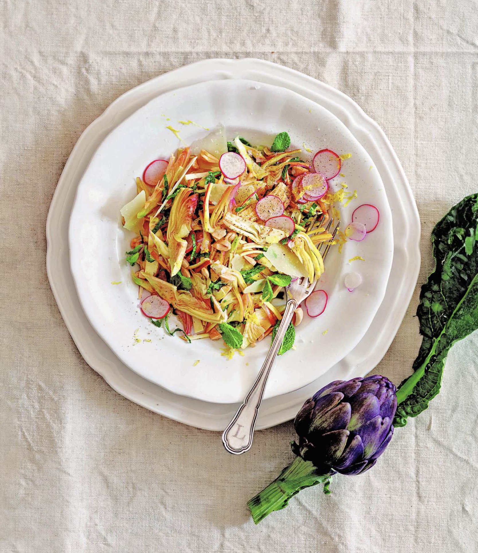 Salade d'artichauts crus, pecorino et amandes